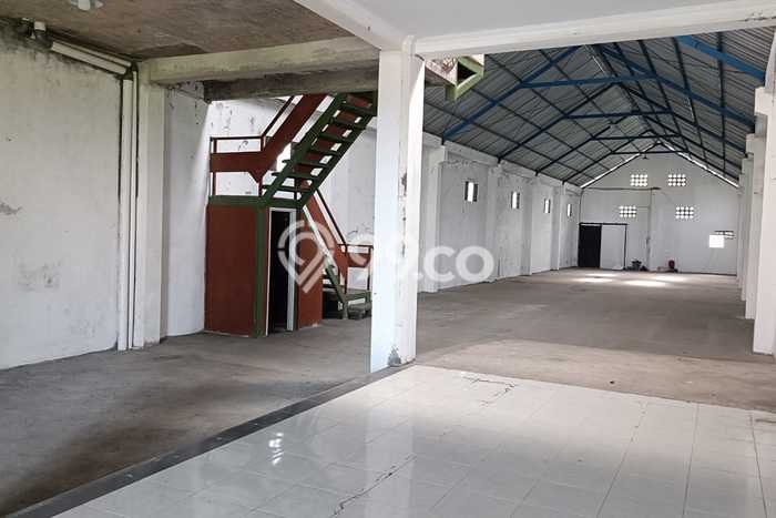 Unit Gudang Disewa Lokasi Kalasan, Sleman Spesifikasi Luas Bangunan 550m2 Unit Gudang Disewa Lokasi Kalasan, Sleman Spesifikasi Luas Bangunan 550m2