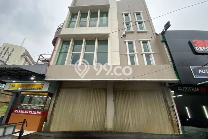 Ruko Dijual di Depok LT 180m2 & LB 307m2 Lokasi Terbaik! Ruko Dijual di Depok LT 180m2 & LB 307m2 Lokasi Terbaik!