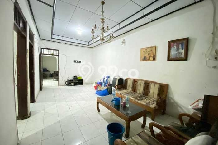 Rumah Luxury Modern Tanpa Renovasi di Pejaten Jakarta Selatan Rumah Luxury Modern Tanpa Renovasi di Pejaten Jakarta Selatan