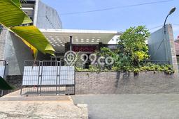 Hunian Cantik Minimalis Lb 140m2 di Cinere, Depok Hunian Cantik Minimalis Lb 140m2 di Cinere, Depok