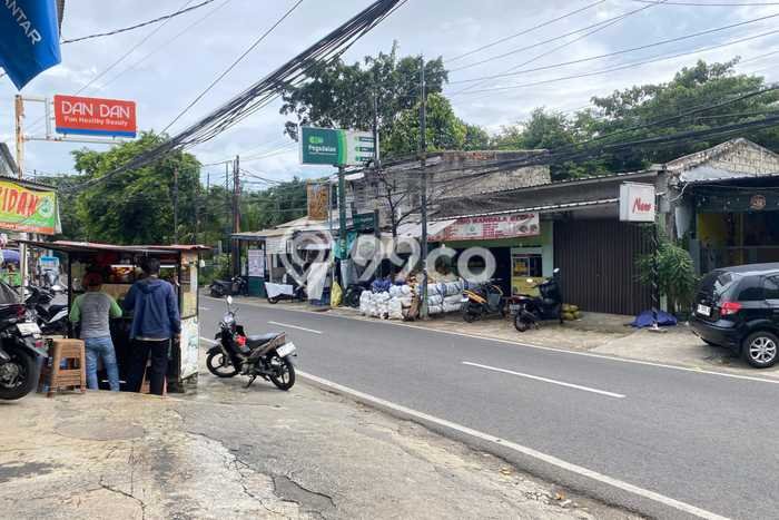 Rumah Luxury Modern Tanpa Renovasi di Pejaten Jakarta Selatan Rumah Luxury Modern Tanpa Renovasi di Pejaten Jakarta Selatan