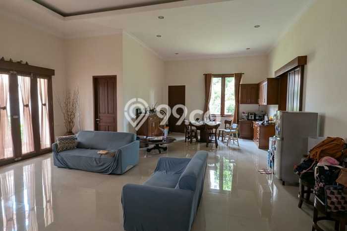 Ready to Use! Premium House LT 897m2 Desain Elegan di Pesanggrahan Ready to Use! Premium House LT 897m2 Desain Elegan di Pesanggrahan