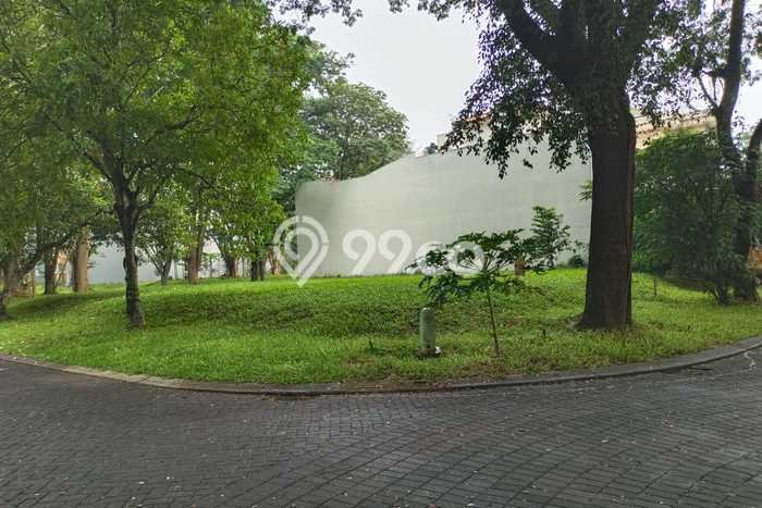 Tanah di BSD, Tangerang Selatan Luas 475m2 Dijual Segera Tanah di BSD, Tangerang Selatan Luas 475m2 Dijual Segera
