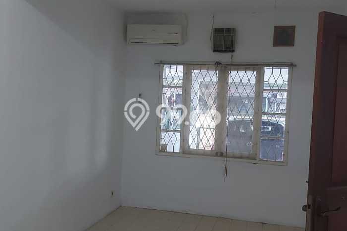 For Sale Rumah 2 Kamar Lokasi Ideal Bagus dan Strategis di Serpong Utara For Sale Rumah 2 Kamar Lokasi Ideal Bagus dan Strategis di Serpong Utara