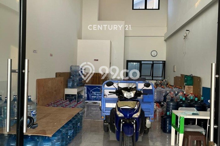 Area Ramai! Ruko Dijual di Bojongsoang untuk Bisnis Luas Bangunan 87m2 Area Ramai! Ruko Dijual di Bojongsoang untuk Bisnis Luas Bangunan 87m2