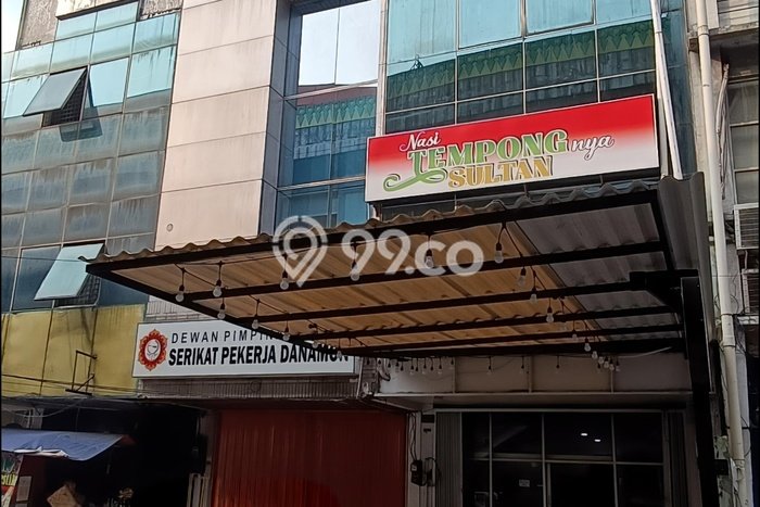 Ruko Dijual di Kebayoran Baru Jakarta Selatan dengan Luas Bangunan 190m2 Ruko Dijual di Kebayoran Baru Jakarta Selatan dengan Luas Bangunan 190m2