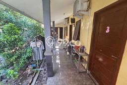 Rumah di Rungkut, Surabaya, Luas 325m² LB 240m² Rumah di Rungkut, Surabaya, Luas 325m² LB 240m²