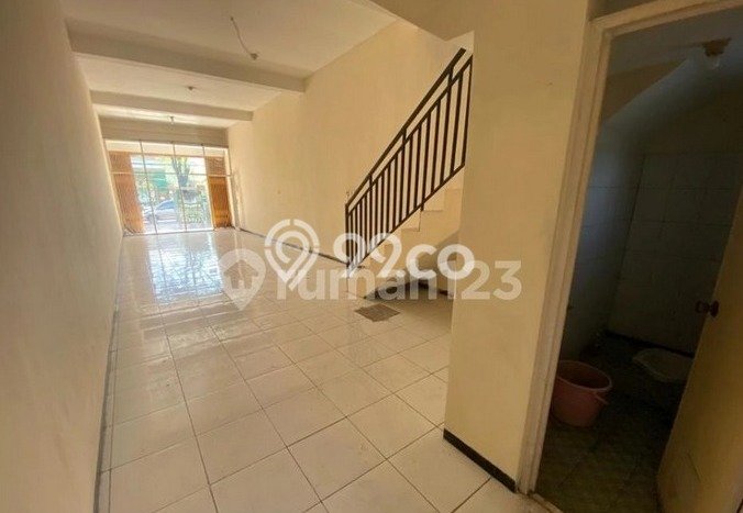 INVESTASI POTENSIAL! Ruko di Waru, Luas 120m2m², Kawasan Komersial INVESTASI POTENSIAL! Ruko di Waru, Luas 120m2m², Kawasan Komersial
