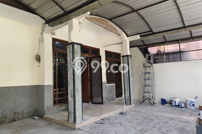 Jarang Ada! Rumah Sewa 3 Kamar Nyaman Siap Huni Ketintang Jarang Ada! Rumah Sewa 3 Kamar Nyaman Siap Huni Ketintang