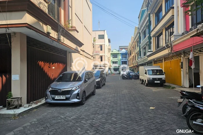 Ruko Favorit Dijual di Waru Sidoarjo Area Pusat Bisnis Ruko Favorit Dijual di Waru Sidoarjo Area Pusat Bisnis
