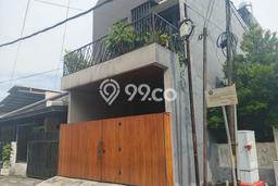 Rumah Modern Cantik 3 KT Bisa Langsung Pindah di Rungkut Rumah Modern Cantik 3 KT Bisa Langsung Pindah di Rungkut