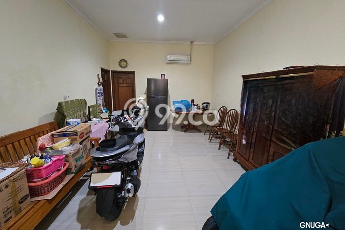 Hunian Cantik Minimalis Lb 180m2 di Rungkut, Surabaya Hunian Cantik Minimalis Lb 180m2 di Rungkut, Surabaya