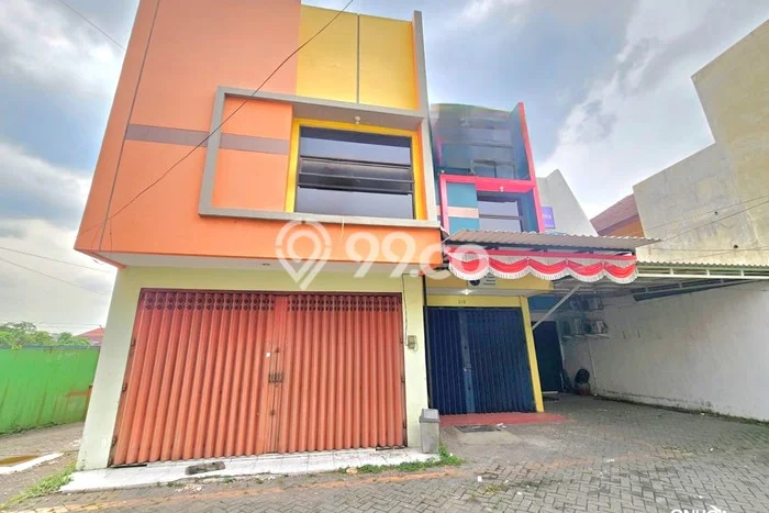 Ruko bagus disewakan di Jambangan Surabaya dengan LB 87m2 harga sewa terbaik Ruko bagus disewakan di Jambangan Surabaya dengan LB 87m2 harga sewa terbaik