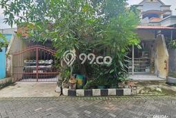 Jual Rumah Favorit Siap Huni LB 135m2 di Rungkut, Surabaya Jual Rumah Favorit Siap Huni LB 135m2 di Rungkut, Surabaya