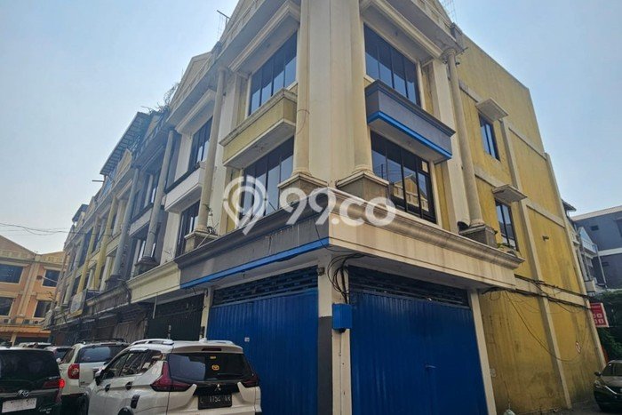 Ruko Dijual di Waru LT 75m2, LB 262m2 Solusi Investasi Cerdas Ruko Dijual di Waru LT 75m2, LB 262m2 Solusi Investasi Cerdas