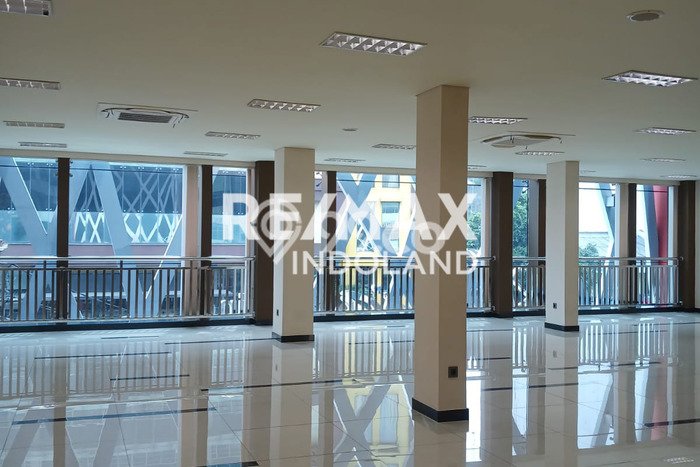 Unit Kantor Dijual di Kebayoran Baru Jakarta Selatan Luas Tanah 283m2, Luas Bangunan 662m2 Unit Kantor Dijual di Kebayoran Baru Jakarta Selatan Luas Tanah 283m2, Luas Bangunan 662m2