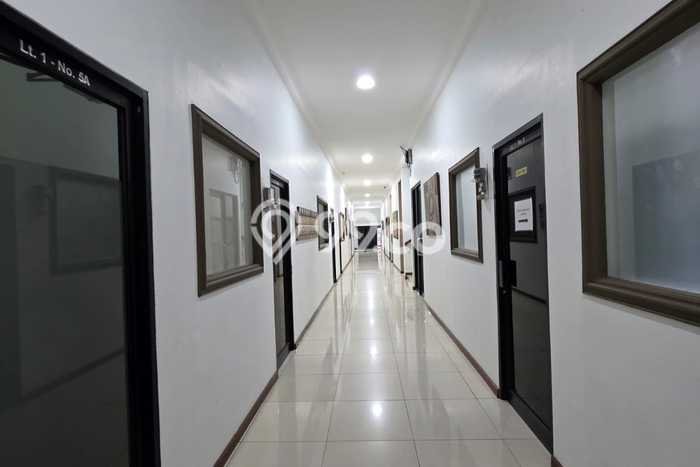 Area Ramai! Kantor Dijual di Palmerah untuk Bisnis Luas Bangunan 2520m2 Area Ramai! Kantor Dijual di Palmerah untuk Bisnis Luas Bangunan 2520m2