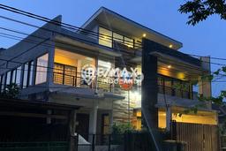 Rumah Eksklusif Dijual LT 269m2 di Ciputat, Tangerang Selatan Rumah Eksklusif Dijual LT 269m2 di Ciputat, Tangerang Selatan
