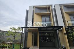 Rumah Modern Minimalis 3 Kamar Bisa Langsung Pindah di BSD Rumah Modern Minimalis 3 Kamar Bisa Langsung Pindah di BSD