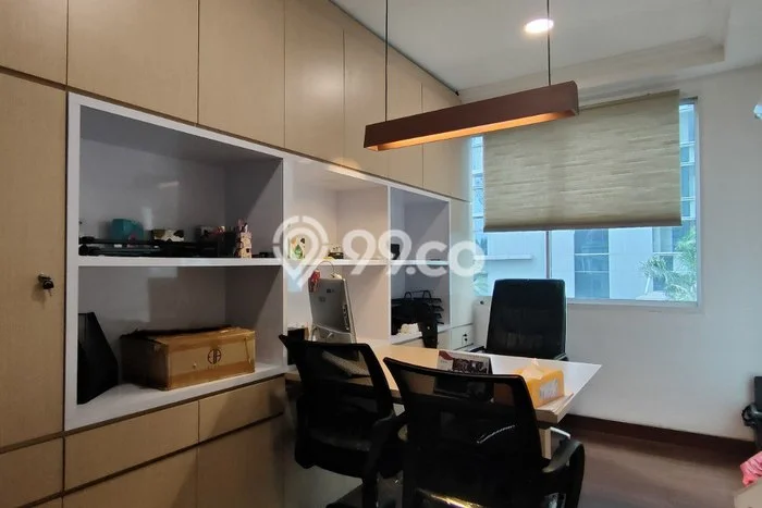 Ruko Area Premium di Central Park, Luas 324m², Jalan Utama Ruko Area Premium di Central Park, Luas 324m², Jalan Utama