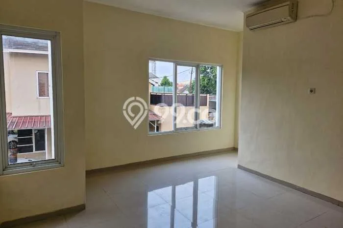 Ready to Use! Premium House LT 178m2 Desain Elegan di Pangkalan Jati Ready to Use! Premium House LT 178m2 Desain Elegan di Pangkalan Jati