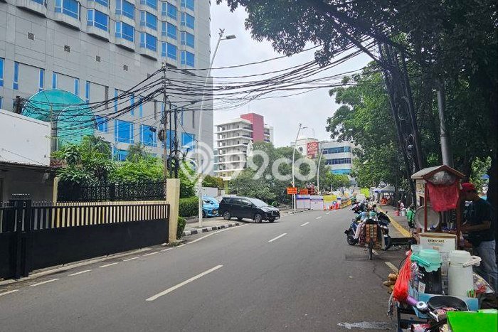 Unit Komersial Dijual di Jakarta Pusat LT 400m2 & LB 150m2 Unit Komersial Dijual di Jakarta Pusat LT 400m2 & LB 150m2