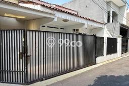 Rumah di Tebet, Jakarta Selatan, LT 131m² Bangunan 148m² Rumah di Tebet, Jakarta Selatan, LT 131m² Bangunan 148m²