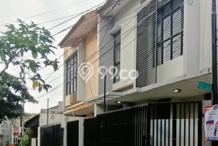 Rumah Bagus Siap Pakai Di Tebet Luas 150m2 Lokasi Strategis Rumah Bagus Siap Pakai Di Tebet Luas 150m2 Lokasi Strategis