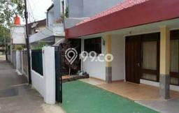 SPECIAL LISTING! Rumah area Tebet, 4 KM, Dekat Fasilitas, LT 135m² Bangunan 200m² SPECIAL LISTING! Rumah area Tebet, 4 KM, Dekat Fasilitas, LT 135m² Bangunan 200m²