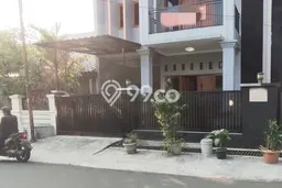 Rumah Cantik Siap Pakai Di Tebet Luas 210m2 Aman Rumah Cantik Siap Pakai Di Tebet Luas 210m2 Aman