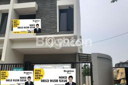 Jual Rumah Luas Elegan Dengan View Eksklusif di Duri Kepa, Jakarta Barat Jual Rumah Luas Elegan Dengan View Eksklusif di Duri Kepa, Jakarta Barat