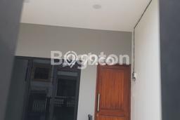 Hunian Mewah LB 189m2 Siap Huni Desain Elegan di Duri Kepa, Jakarta Barat Hunian Mewah LB 189m2 Siap Huni Desain Elegan di Duri Kepa, Jakarta Barat