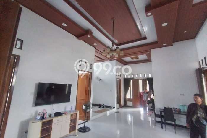 FOR SALE! Komersial di Jaten Karanganyar, LT 446m2, LB 300m2 FOR SALE! Komersial di Jaten Karanganyar, LT 446m2, LB 300m2