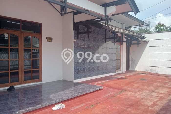 Rumah Strategis Minimalis Lb 178m2 di Laweyan, Surakarta Rumah Strategis Minimalis Lb 178m2 di Laweyan, Surakarta