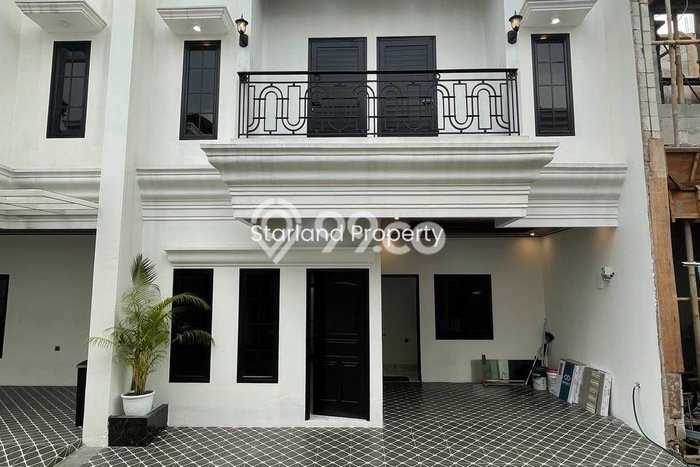 For Sale Rumah 3 Kamar Lokasi Ideal Nyaman dan Strategis di Ciputat For Sale Rumah 3 Kamar Lokasi Ideal Nyaman dan Strategis di Ciputat
