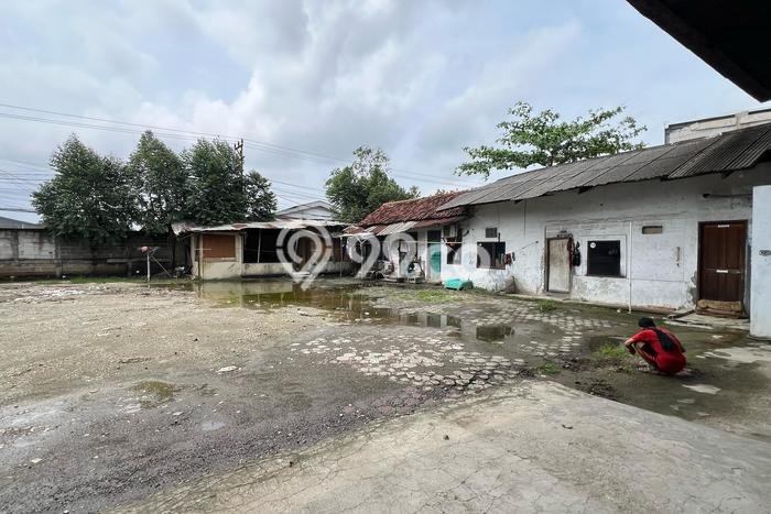Lokasi Strategis! Dijual Gudang Bisnis di Cipondoh, Tangerang Kondisi Baik Lokasi Strategis! Dijual Gudang Bisnis di Cipondoh, Tangerang Kondisi Baik