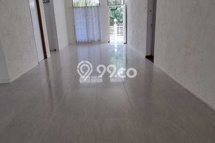 Ready to Use! Luxury House LT 270m2 Desain Elegan di Sektor 1A-Gading Serpong Ready to Use! Luxury House LT 270m2 Desain Elegan di Sektor 1A-Gading Serpong