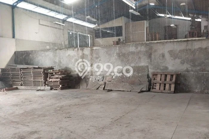 Gudang untuk Disewa di Pusat Surabaya Luas Bangunan 350m2 Gudang untuk Disewa di Pusat Surabaya Luas Bangunan 350m2