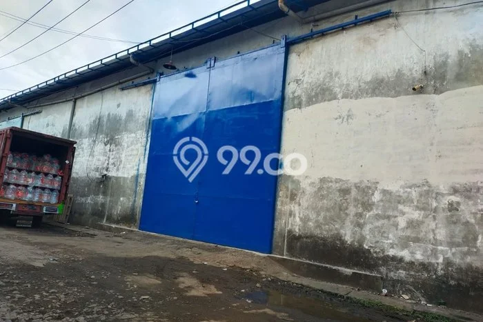Gudang untuk Disewa di Pusat Surabaya Luas Bangunan 350m2 Gudang untuk Disewa di Pusat Surabaya Luas Bangunan 350m2