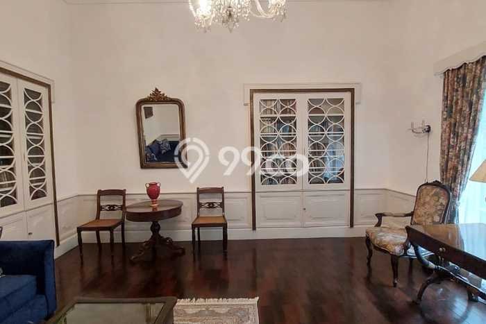Rumah Mewah Siap Huni LT 1070m2 di Menteng, Jakarta Pusat Rumah Mewah Siap Huni LT 1070m2 di Menteng, Jakarta Pusat