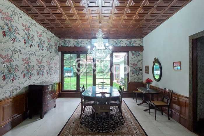 Rumah Mewah Siap Huni LT 1070m2 di Menteng, Jakarta Pusat Rumah Mewah Siap Huni LT 1070m2 di Menteng, Jakarta Pusat