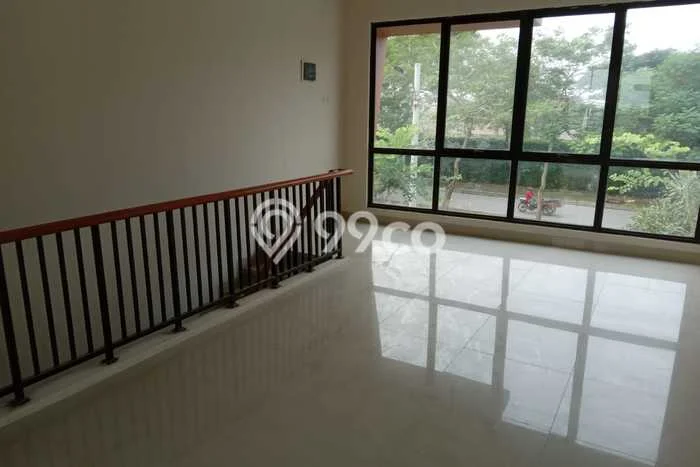 Ruko Siap Pakai di Tarumajaya, Luas 65m², Area Bisnis, Jalan Mudah Ruko Siap Pakai di Tarumajaya, Luas 65m², Area Bisnis, Jalan Mudah