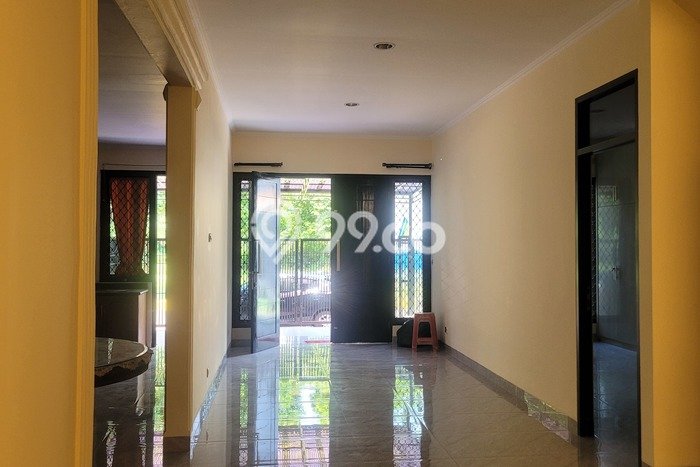 Jarang Ada! Rumah Sewa 5 Kamar Nyaman Siap Huni Intercon Jarang Ada! Rumah Sewa 5 Kamar Nyaman Siap Huni Intercon