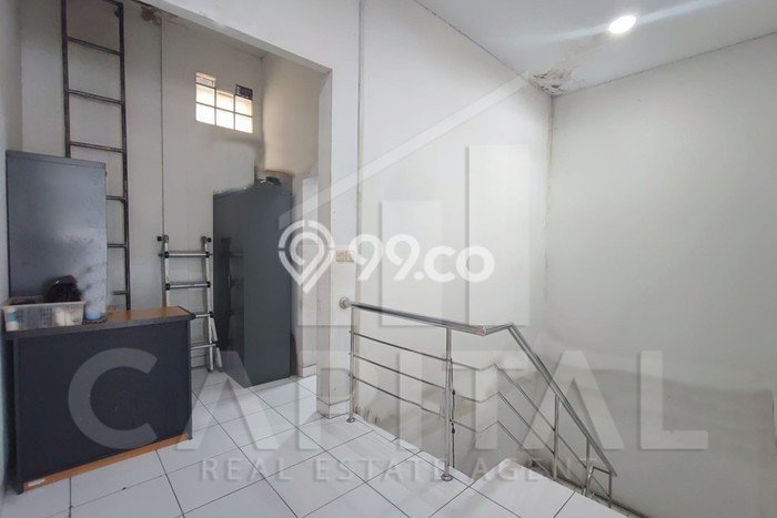 Ruko Dijual di Bandung LT 420m2 & LB 500m2 Lokasi Terbaik! Ruko Dijual di Bandung LT 420m2 & LB 500m2 Lokasi Terbaik!