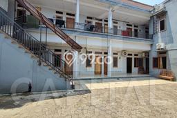 Rumah Kost Dijual di Karawang Barat, Karawang, Spesifikasi 48 KT, 48 KM, 400m2 Rumah Kost Dijual di Karawang Barat, Karawang, Spesifikasi 48 KT, 48 KM, 400m2