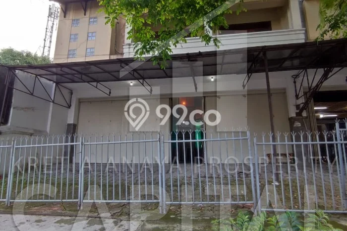 Ruko Disewa di Bandung dengan LB 300m2 Area Komersial Ramai Ruko Disewa di Bandung dengan LB 300m2 Area Komersial Ramai