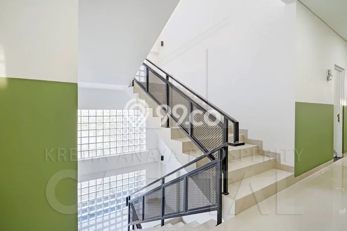 Rumah Kost Dijual di Buah Batu Bandung Luas 700m2 Rumah Kost Dijual di Buah Batu Bandung Luas 700m2