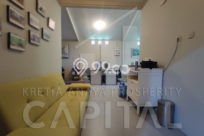 For Sale! Luxury House LT 435m2 Desain Elegan di Dago For Sale! Luxury House LT 435m2 Desain Elegan di Dago