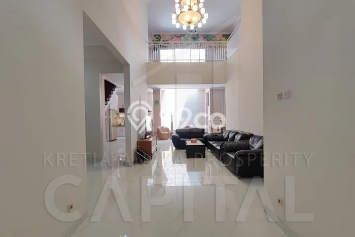Disewakan Rumah Murah di Kota Baru Parahyangan Bandung dengan 5 KT Disewakan Rumah Murah di Kota Baru Parahyangan Bandung dengan 5 KT