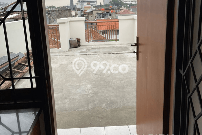 AREA PREMIUM! Ruko For Rent di Lengkong, Luas 250m², Jalan Utama AREA PREMIUM! Ruko For Rent di Lengkong, Luas 250m², Jalan Utama